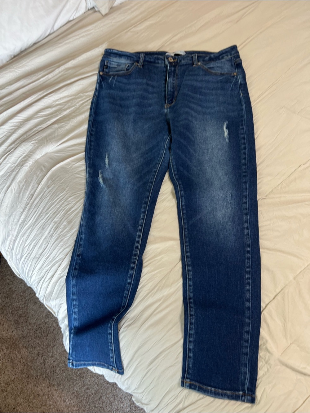 KanCan Women's Medium Dark Blue Straight Leg Jeans